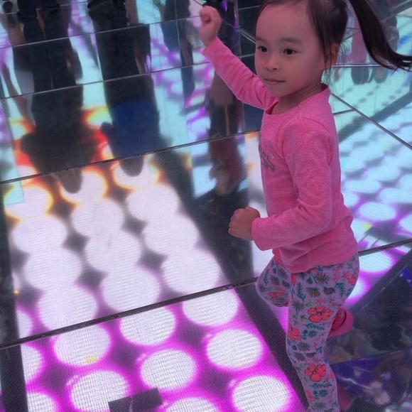 Meet your Posher, Cham - Picture 1 of 1